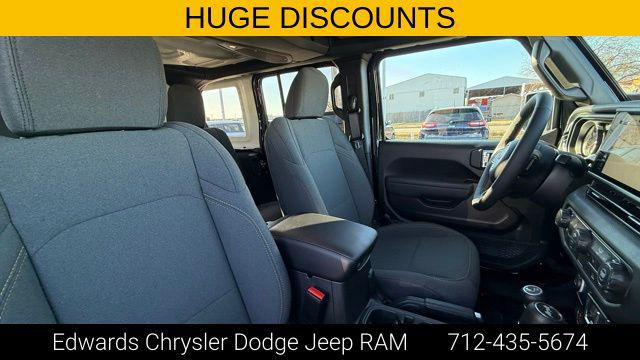 2026 Jeep Wrangler 4-Door Willys 4x4