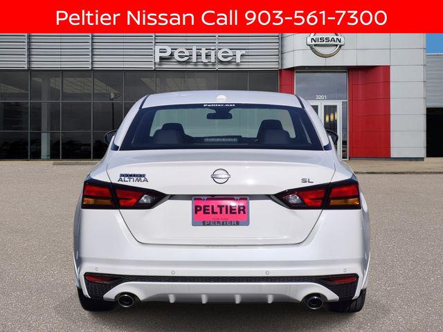 2025 Nissan Altima SL FWD