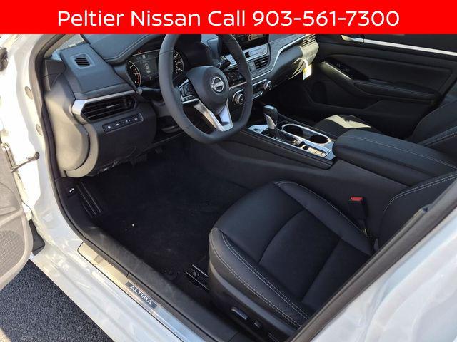 2025 Nissan Altima SL FWD