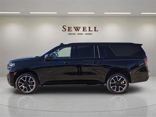 2023 Chevrolet Suburban 4WD RST