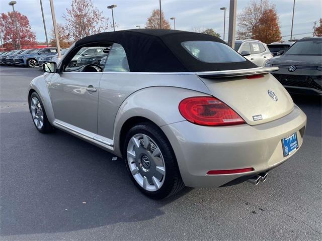 2013 Volkswagen Beetle 2.5L 2013 Volkswagen Beetle 2.5L