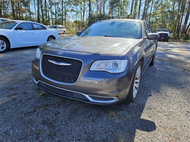 2019 Chrysler 300 Touring L