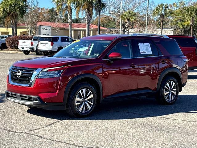 2023 Nissan Pathfinder SL 4WD