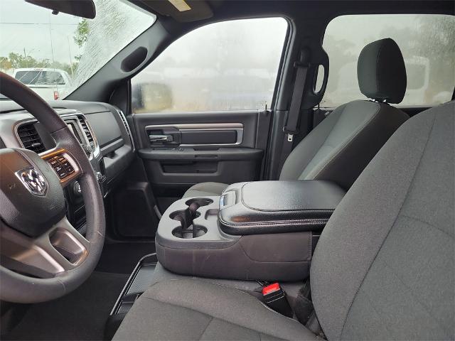2024 Ram 1500 Classic Warlock Crew Cab 4x2 5'7" Box