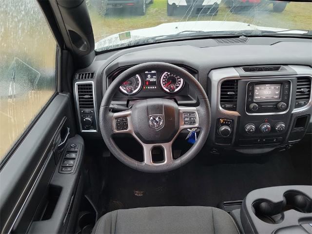 2024 Ram 1500 Classic Warlock Crew Cab 4x2 5'7" Box