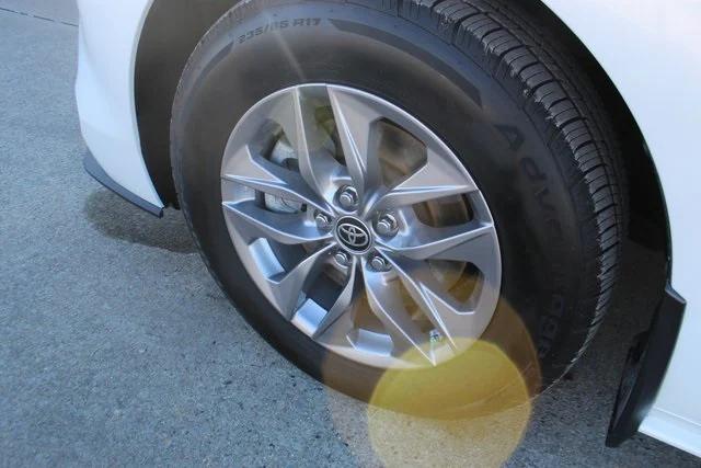 2022 Toyota Sienna XLE