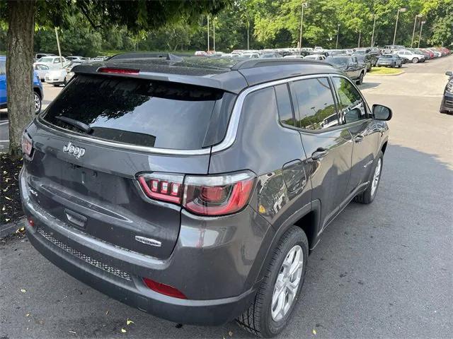 2024 Jeep Compass Latitude 4x4 2024 Jeep Compass Latitude 4x4