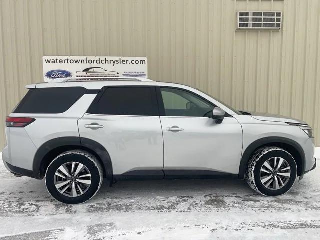 2025 Nissan Pathfinder SL 4WD 2025 Nissan Pathfinder SL 4WD