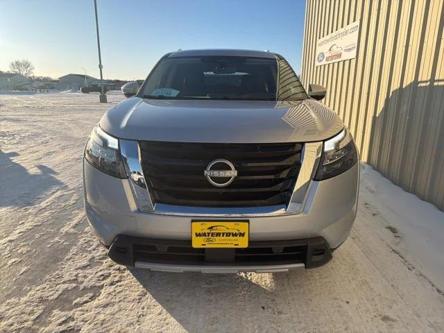 2025 Nissan Pathfinder SL 4WD 2025 Nissan Pathfinder SL 4WD