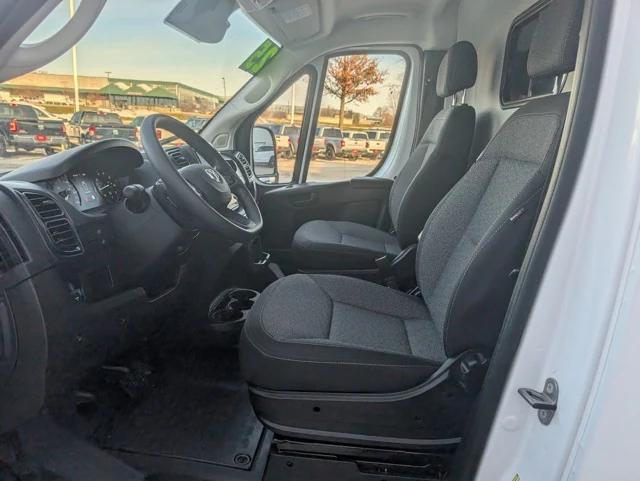2025 RAM ProMaster 2500 Cargo Van Tradesman High Roof 136 WB w/Pass Seat 2025 RAM ProMaster 2500 Cargo Van Tradesman High Roof 136 WB w/Pass Seat