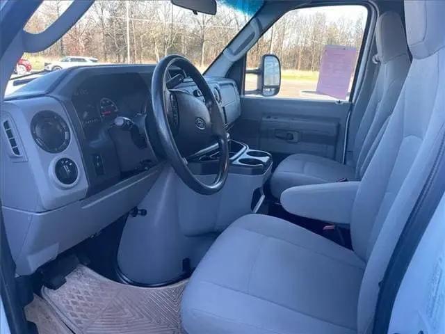 2018 Ford E-450 Cutaway E-450