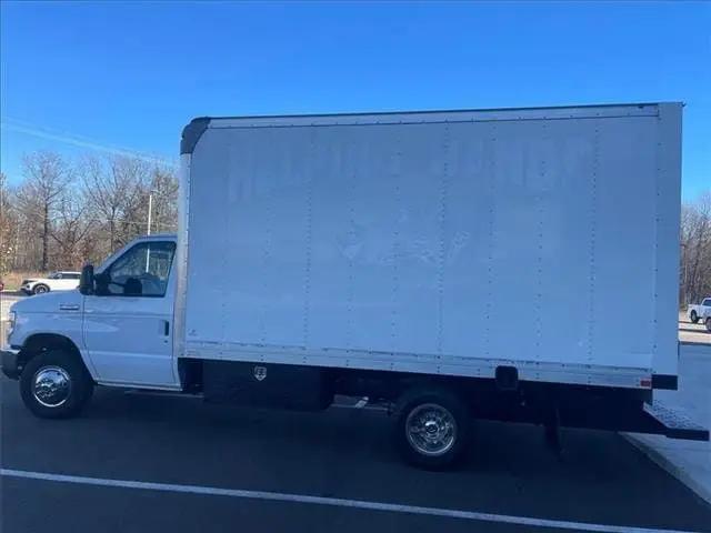 2018 Ford E-450 Cutaway E-450