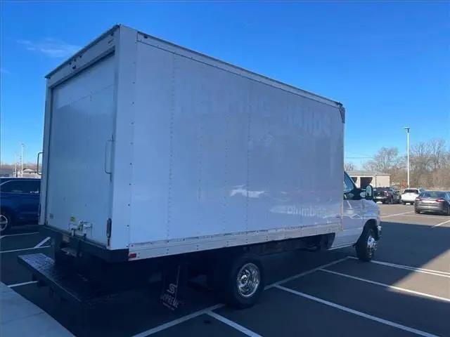 2018 Ford E-450 Cutaway E-450