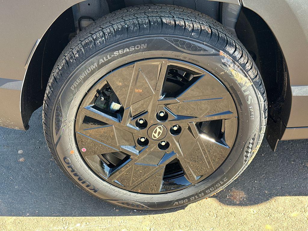 New 2026 Cyber Gray Metallic HYUNDAI SEL Sport FWD image 18