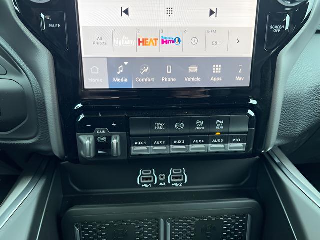2026 Ram 3500 Tradesman/Big Horn