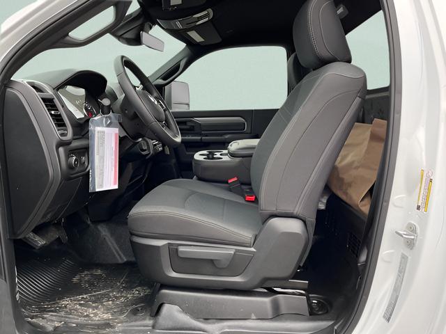 2026 Ram 4500 Chassis Tradesman/Big Horn