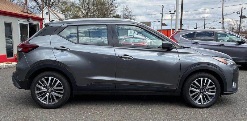 2024 Nissan Kicks SV Xtronic CVT