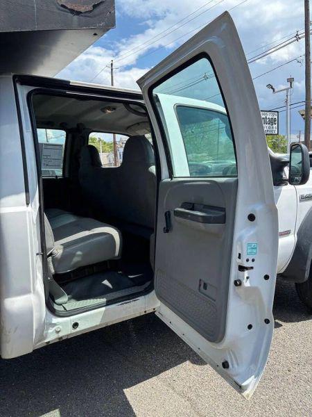 2006 Ford F-450 Base