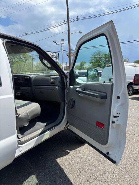 2006 Ford F-450 Base