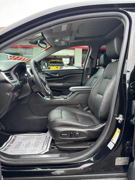 2017 GMC Acadia SLT-1
