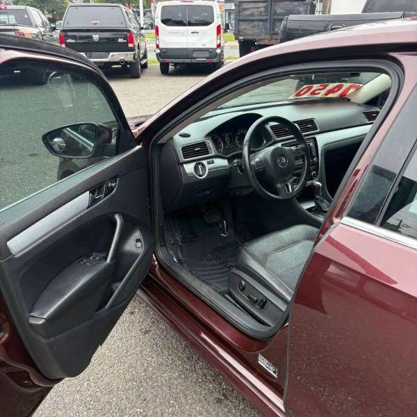 2012 Volkswagen Passat 2.5L SE