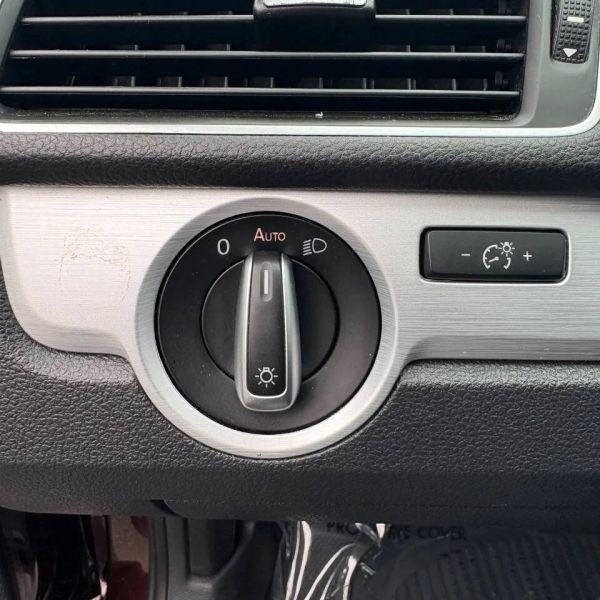 2012 Volkswagen Passat 2.5L SE