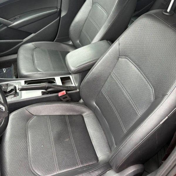 2012 Volkswagen Passat 2.5L SE