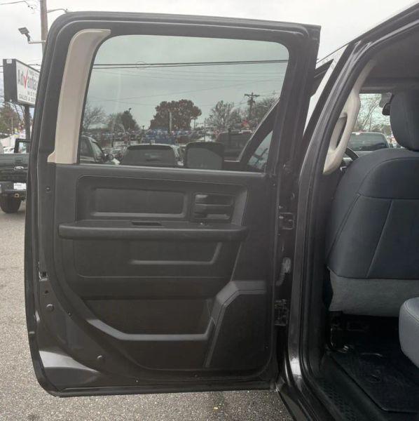 2018 Ram 2500 Tradesman Crew Cab 4x4 6'4" Box