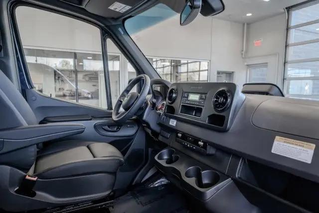 2026 Mercedes-Benz Sprinter 2500 Standard Roof 4-Cyl Diesel HO
