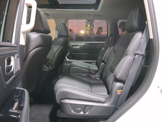 2026 INFINITI QX80 LUXE AWD