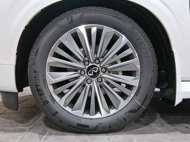 2026 INFINITI QX80 LUXE AWD