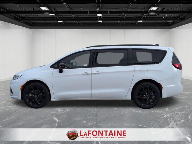 2026 Chrysler Pacifica Limited AWD