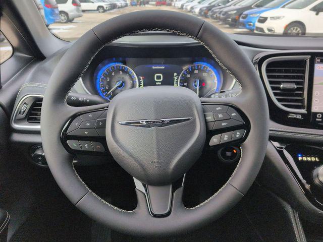 2026 Chrysler Pacifica Limited AWD