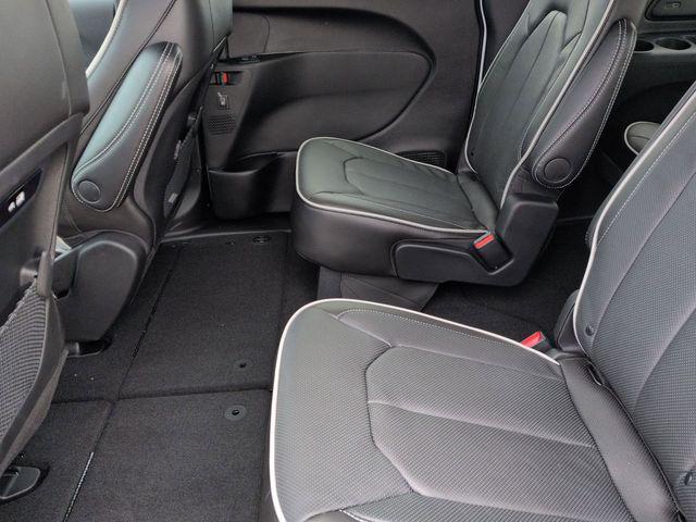 2026 Chrysler Pacifica Limited AWD