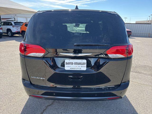 2026 Chrysler Voyager LX