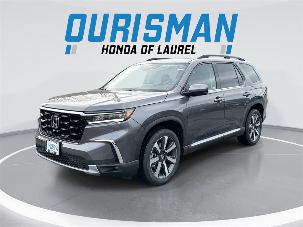 2025 Honda Pilot Touring's photo