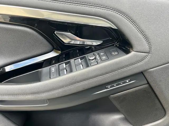 2022 Land Rover Range Rover Evoque R-Dynamic SE