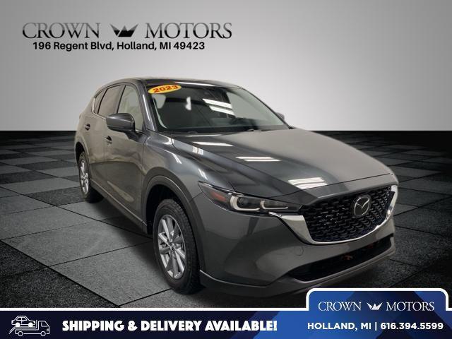 2023 Mazda CX-5 S Preferred package's photo