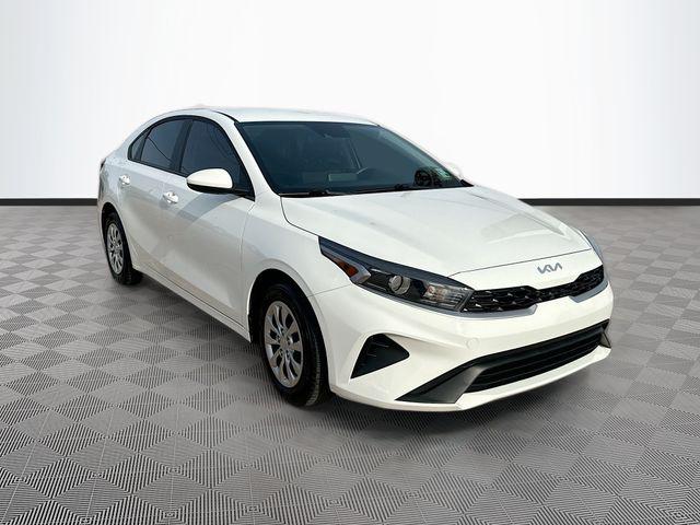 2024 Kia Forte LX's photo