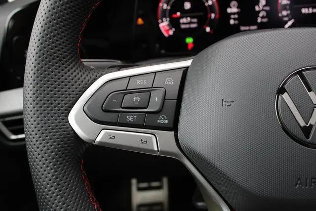 2026 Volkswagen Golf GTI SE