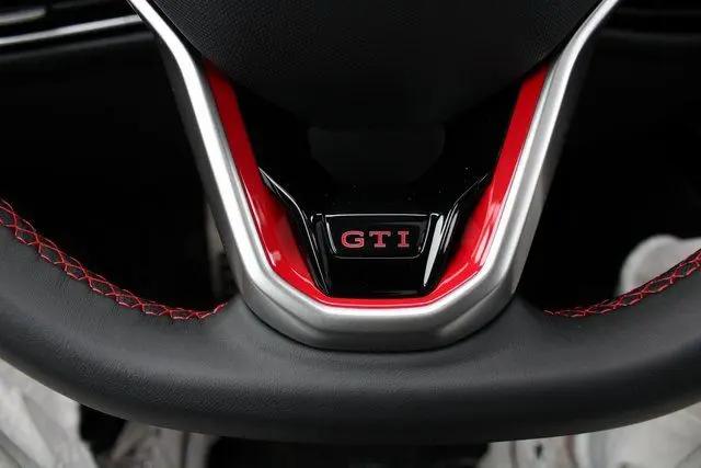 2026 Volkswagen Golf GTI SE