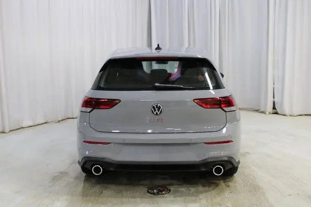 2026 Volkswagen Golf GTI SE