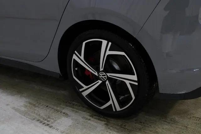 2026 Volkswagen Golf GTI SE