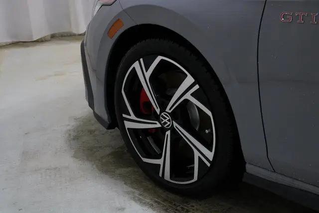 2026 Volkswagen Golf GTI SE