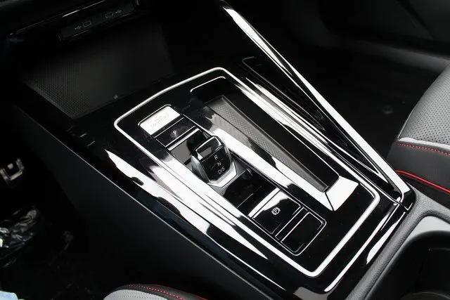 2026 Volkswagen Golf GTI SE