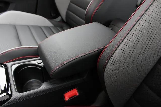 2026 Volkswagen Golf GTI SE