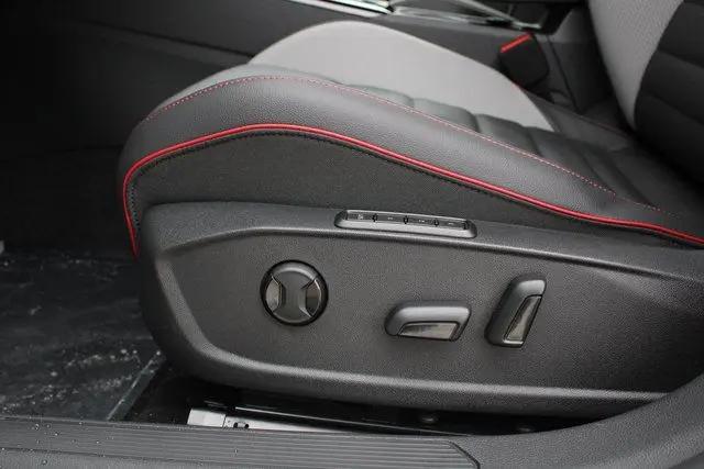 2026 Volkswagen Golf GTI SE