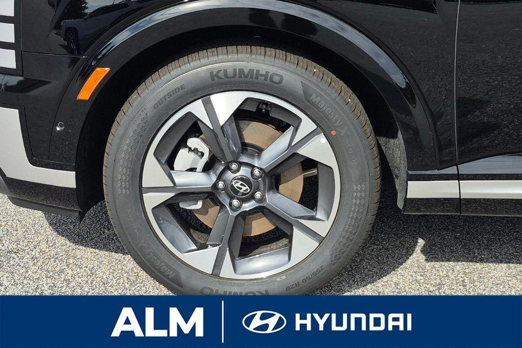New 2026 Black HYUNDAI Limited image 10