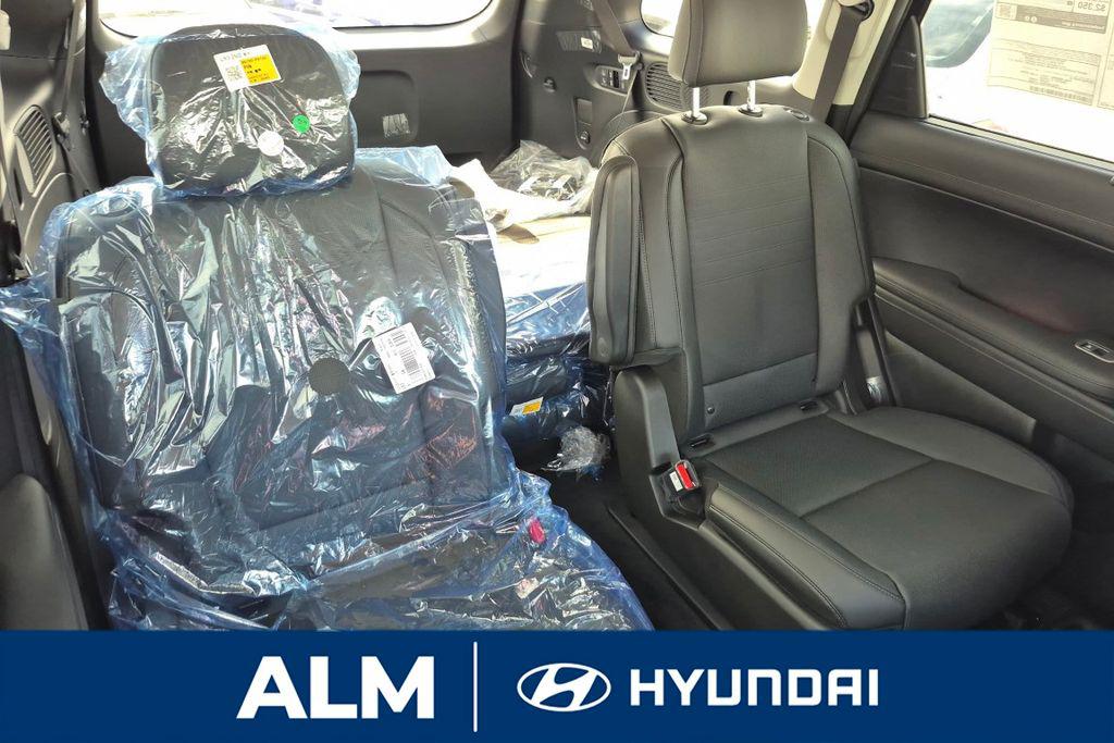 New 2026 Black HYUNDAI Limited image 18