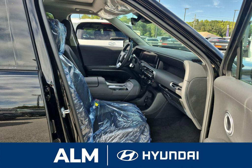 New 2026 Black HYUNDAI Limited image 19